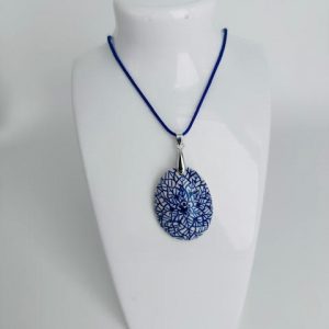 Necklace stripe flower with leather chain