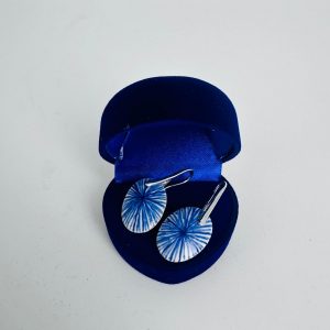 Earrings with silver hook and  lines design