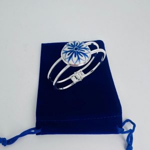 Handpainted bracelet with flower design