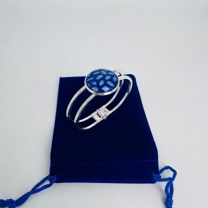 Handpainted bracelet with feather design