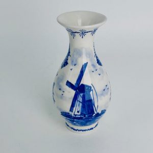 Vase round with windmill design