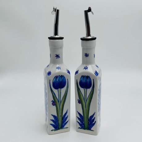 Square oil and vinegar bottle with tulips and traditional flowers (set)